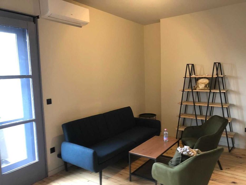 Дава се под наем Двустаен апартамент в Пловдив, Център - 65 кв.м за 400 € - Снимка #1