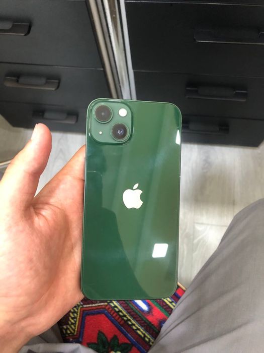Iphone 13  kha  256 72% holati zor karopka yoq telga javop