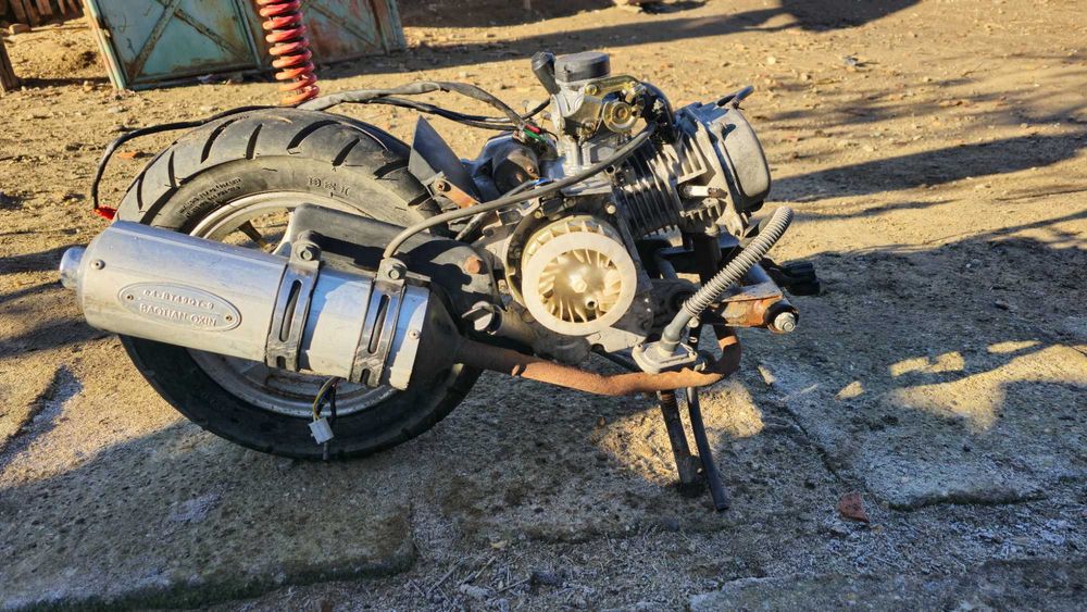 Motor scuter 4 timpi