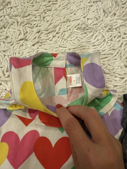 Футболки на 4-6 лет . В очень хорошем состоянии