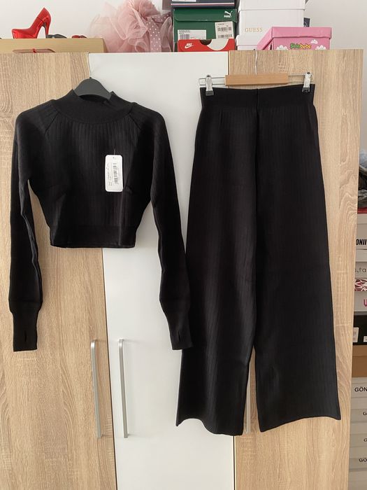 Compleu din tricot