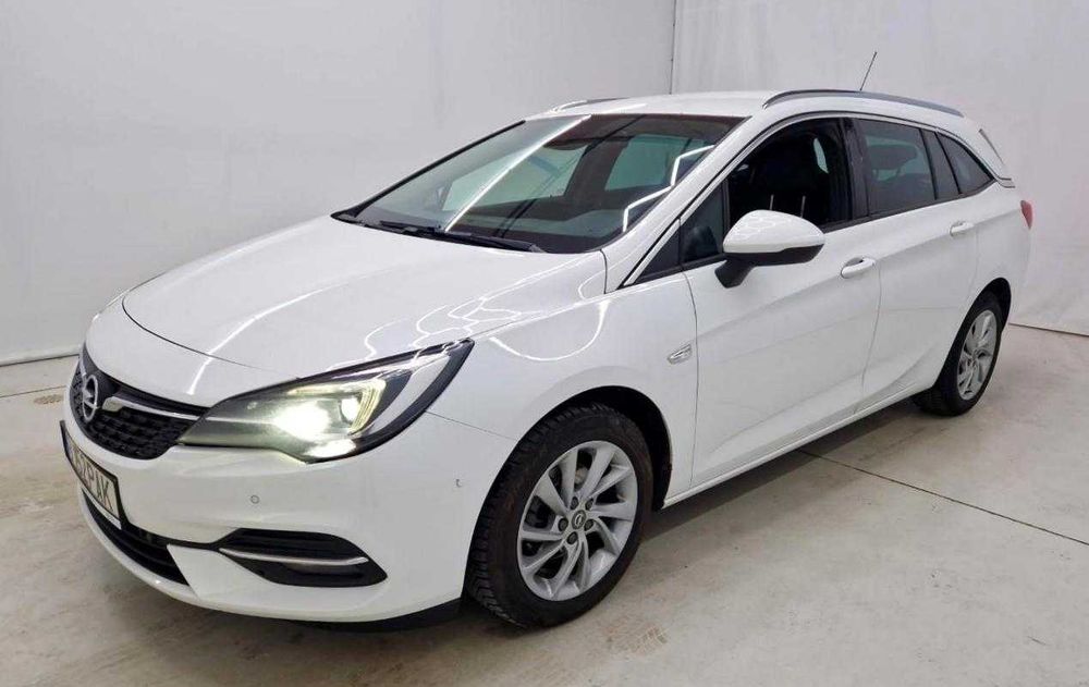 Astra K Elegance 1.5 CDTi 122cp. TVA deductibil. Unic proprietar.