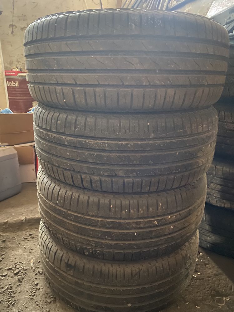 Продаю шины в отличном состояние Nokian