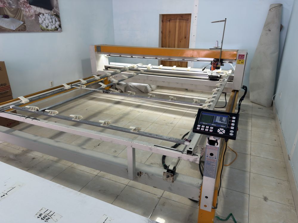 Kurpa tikish mashinasi (vatin, ipak, sintepon uchun)