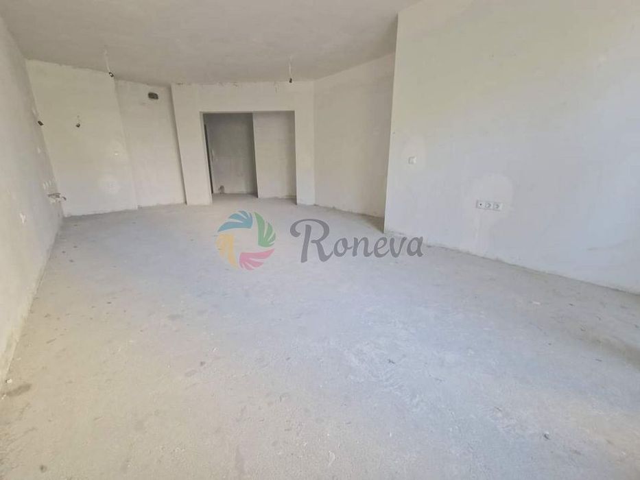 Продава се Тристаен апартамент в Варна, Левски - 115 кв.м за 1740 €/кв.м - Снимка #1