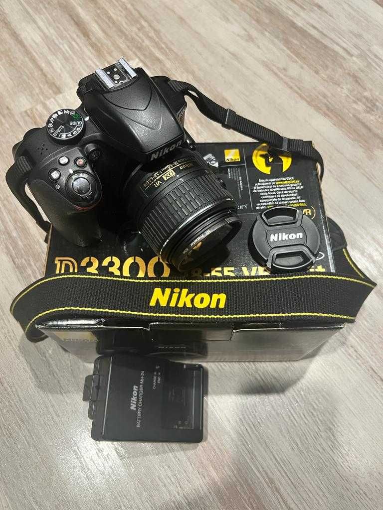DSLR Nikon D3300, 24.2MP + Obiectiv 18-55mm VR II