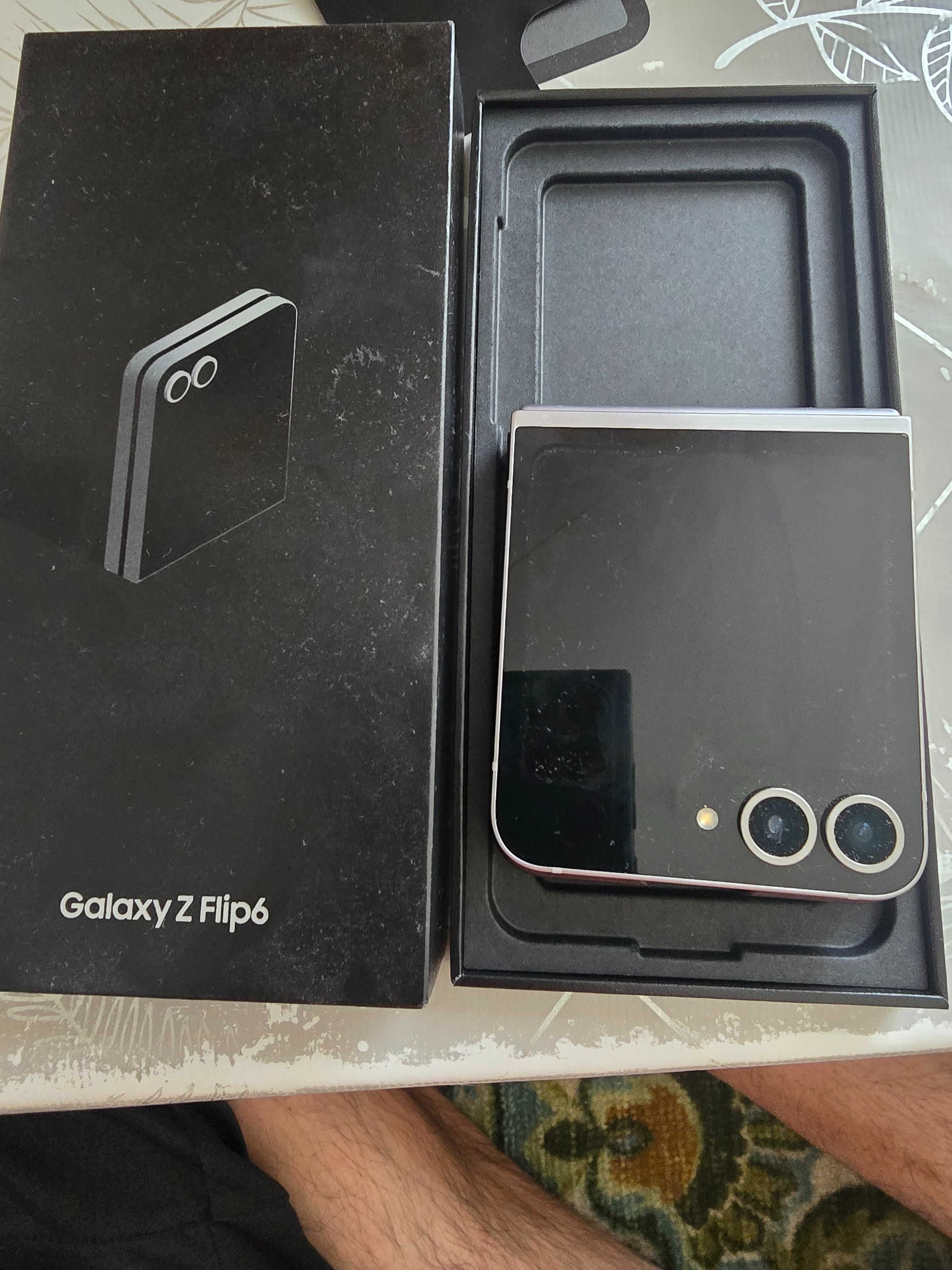 Samsung Flip 6.  256 gb