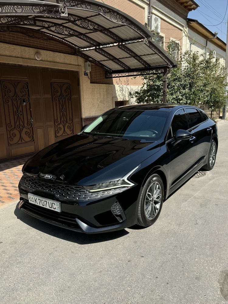 Kia K5 ponorama lyuk