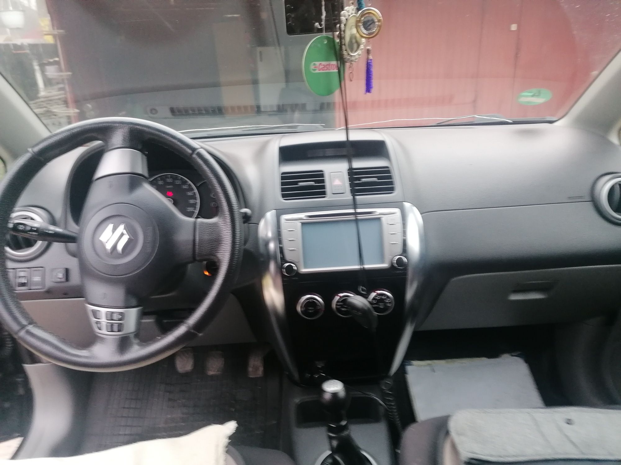 Vind auto suzuki sx4