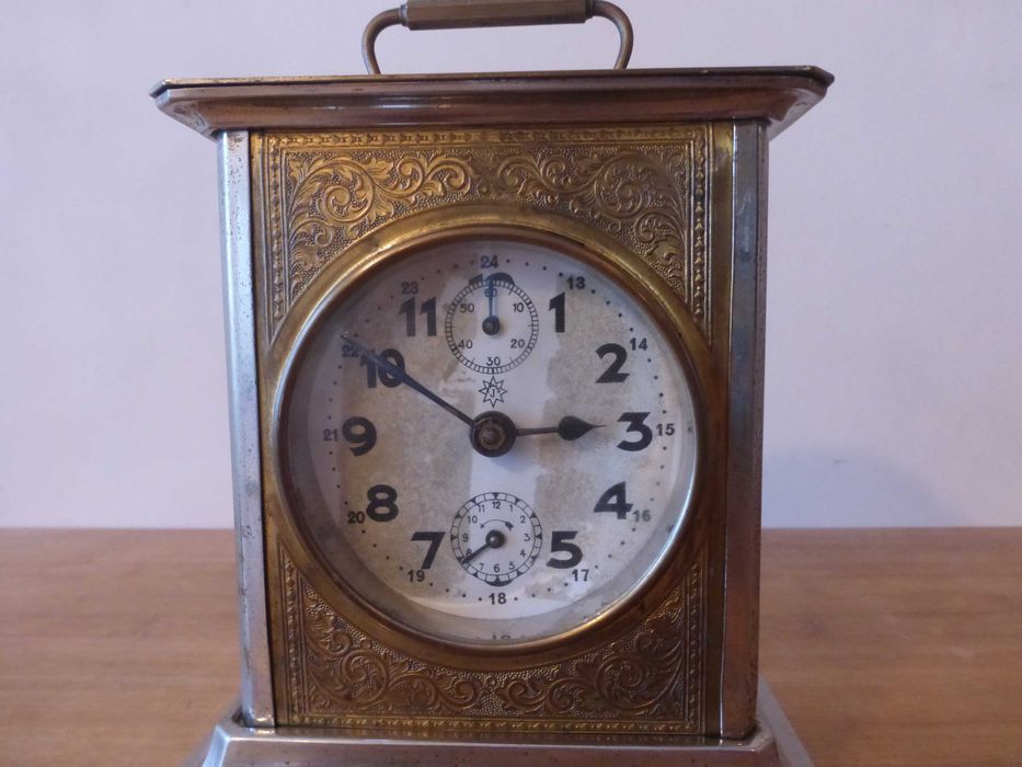 Немски настолен часовник с латерна JUNGHANS Юнгханс D.R.G.M. Жокер