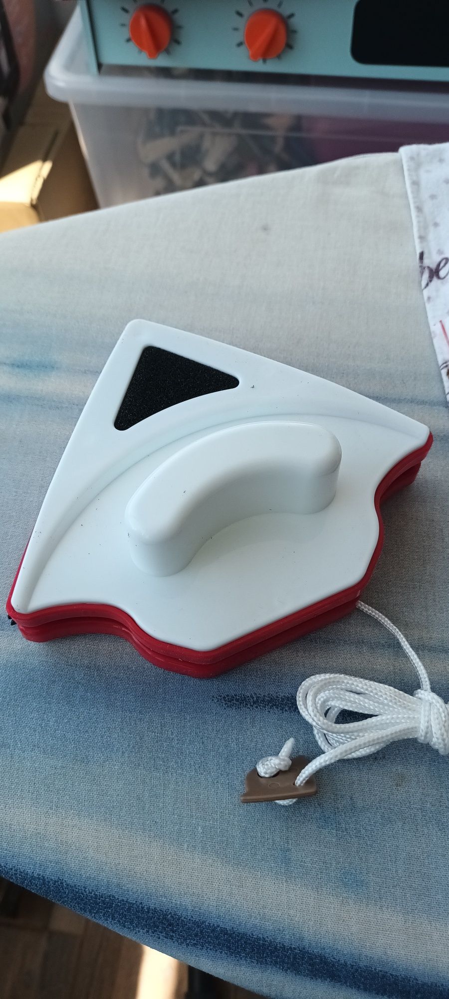 Stergator dublu magnet fe geamuri