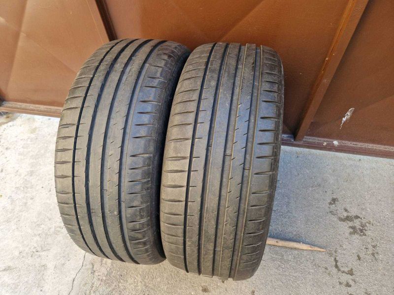 2 Michelin R18 225/45 Anvelope de vară DOT1218