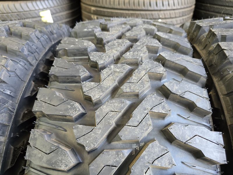 285/75/17 YOKOHAMA 4бр