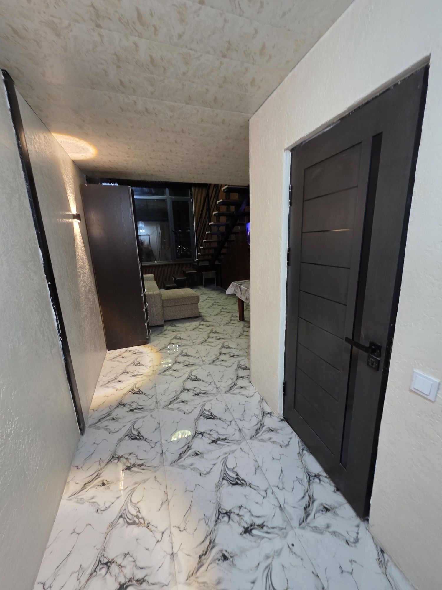 Daily for rent penthouse in Tashkent. Not far from the Airport
