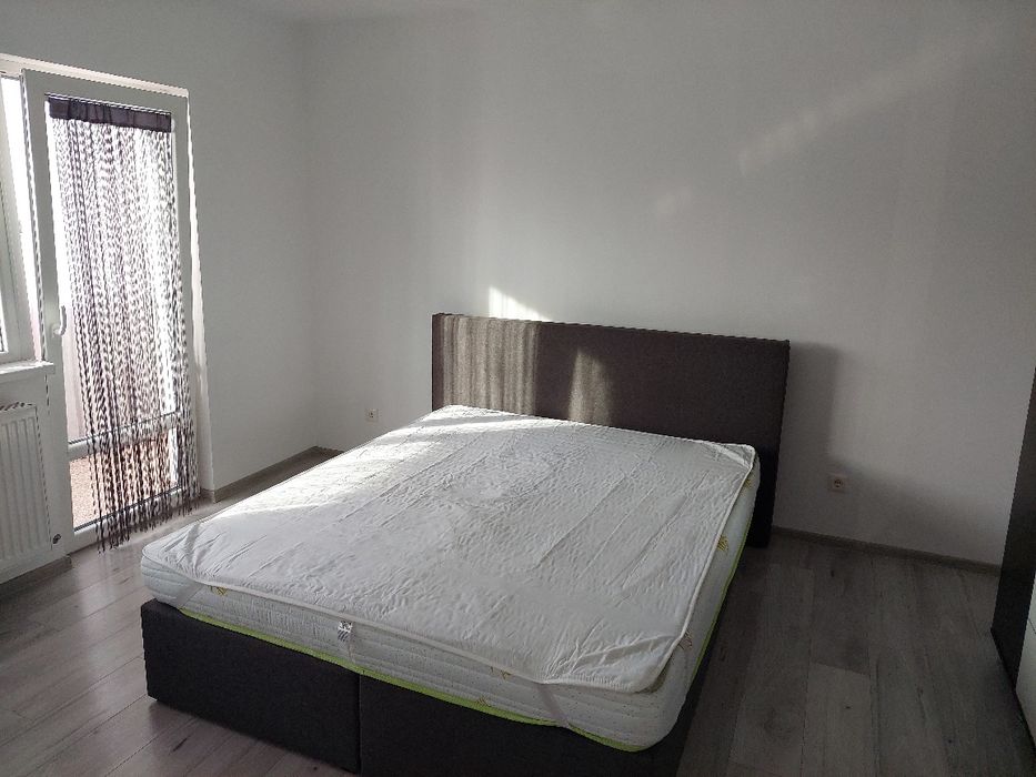 Apartament cu doua camere de inchiriat
