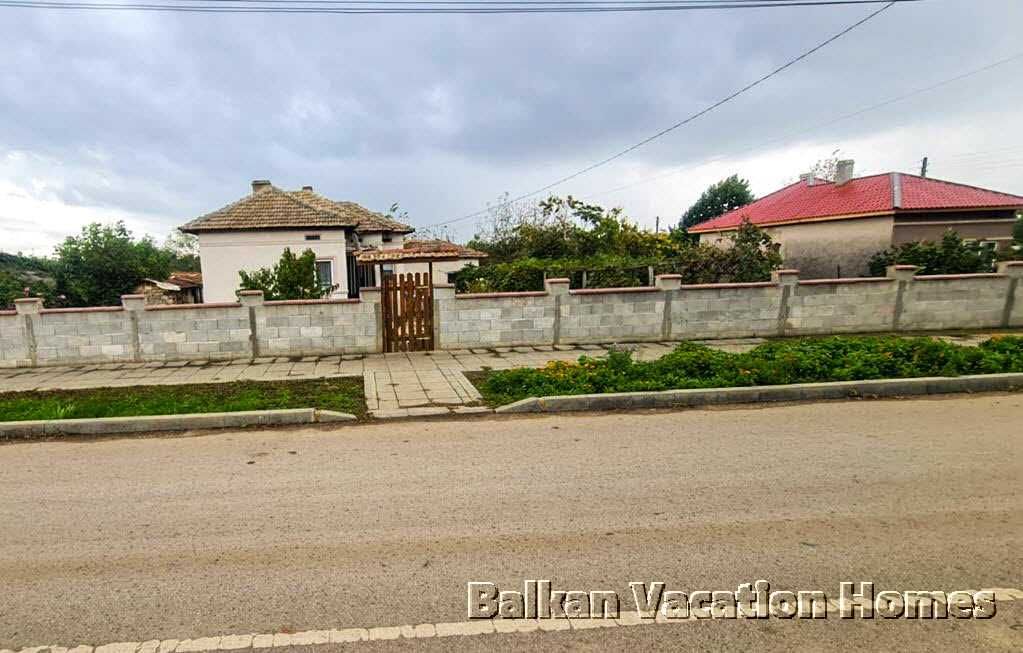 Продава се Къща в с. Василево, Област Добрич - 90 кв.м за 389 €/кв.м - Снимка #17