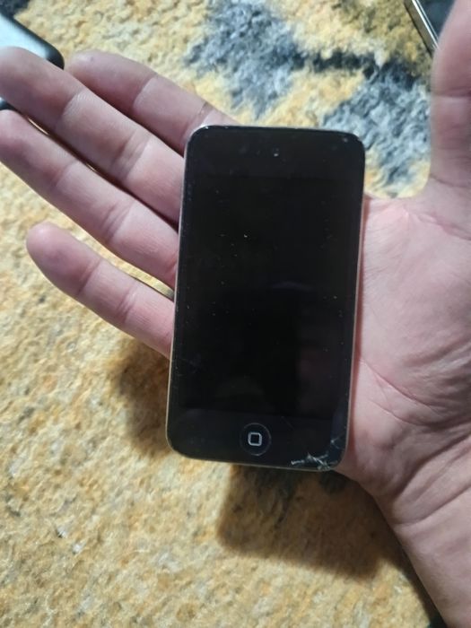 Samsung a03 Samsung A10 ipod defect
