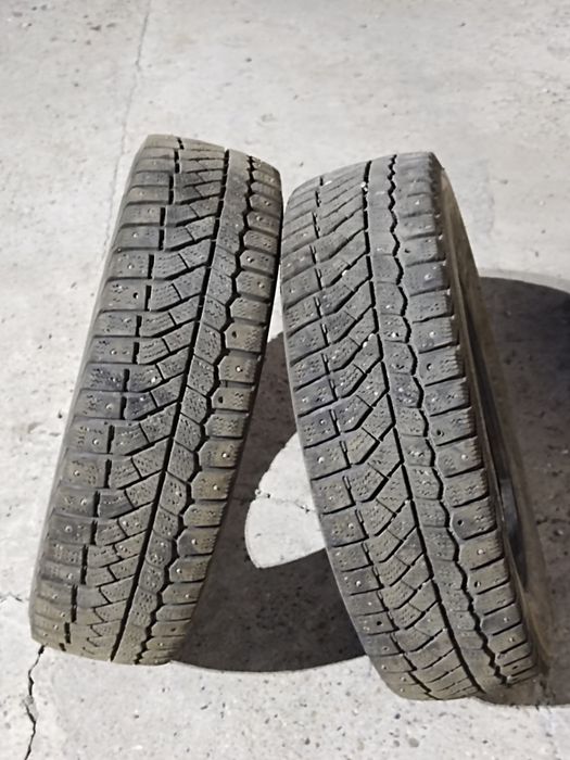 Продам зимний покрышка