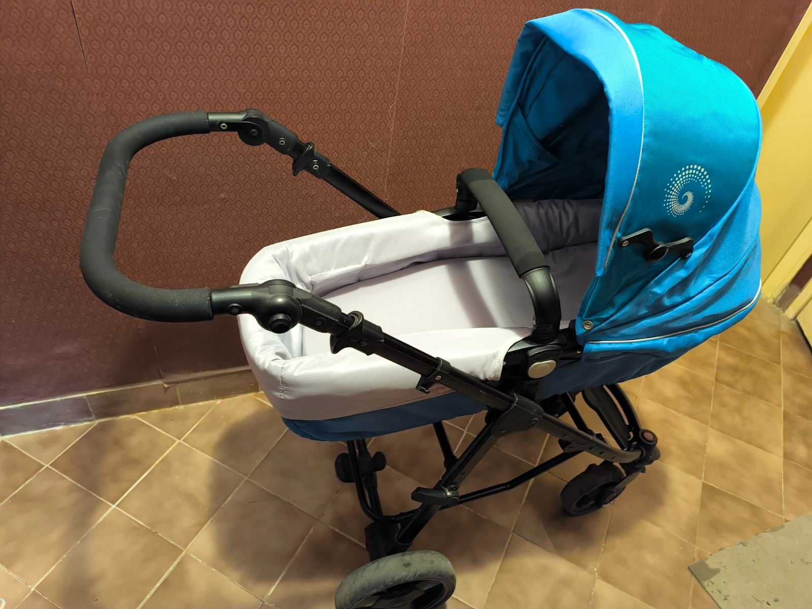 Бебешка количка  Kiddo