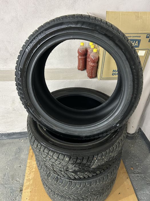Шины зимние комплект