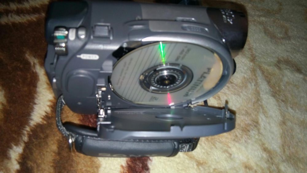 Camera Sony DCR-DVD105