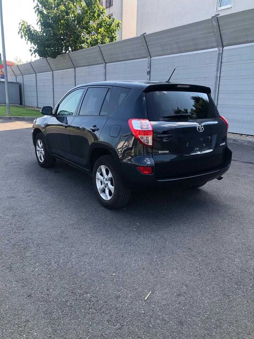 Toyota RAV4 III D-4D AWD automată 2,2 diesel