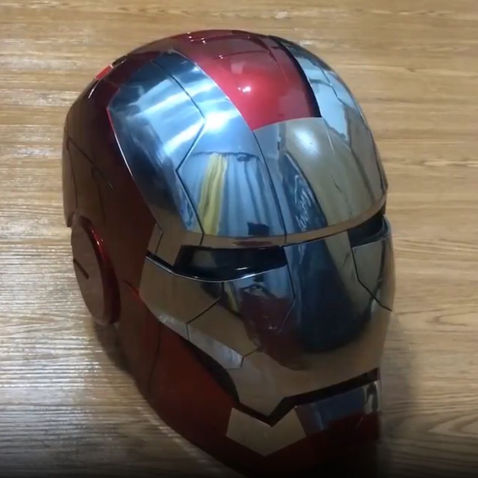 Masca electric lui Iron man MK5 deschidere cu voce, nou