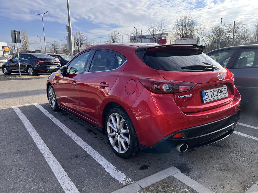 Mazda 3 FULL OPTION Generatia III