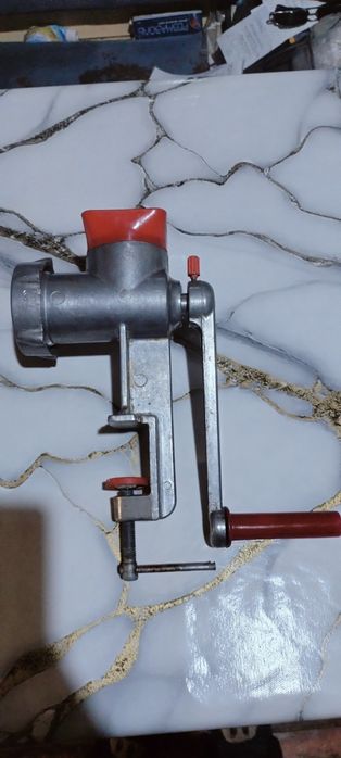 Мясорубка советская.