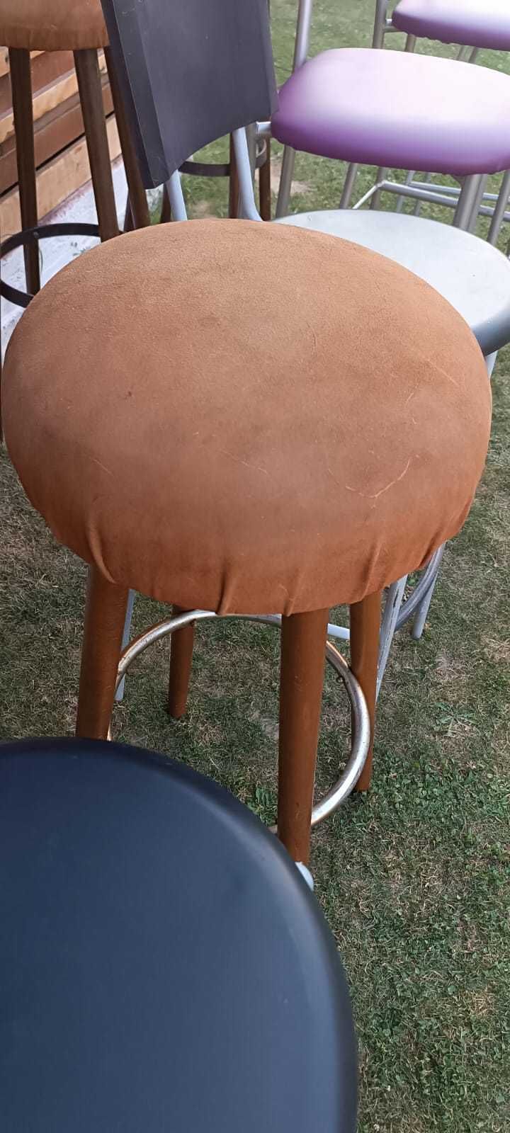 vand scaune  pentru  bar in stare buna