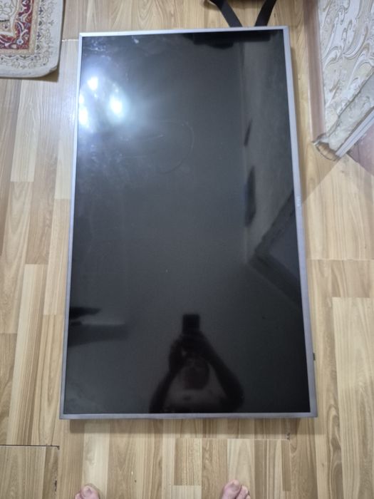 Продам телевизор киви диагональ 128