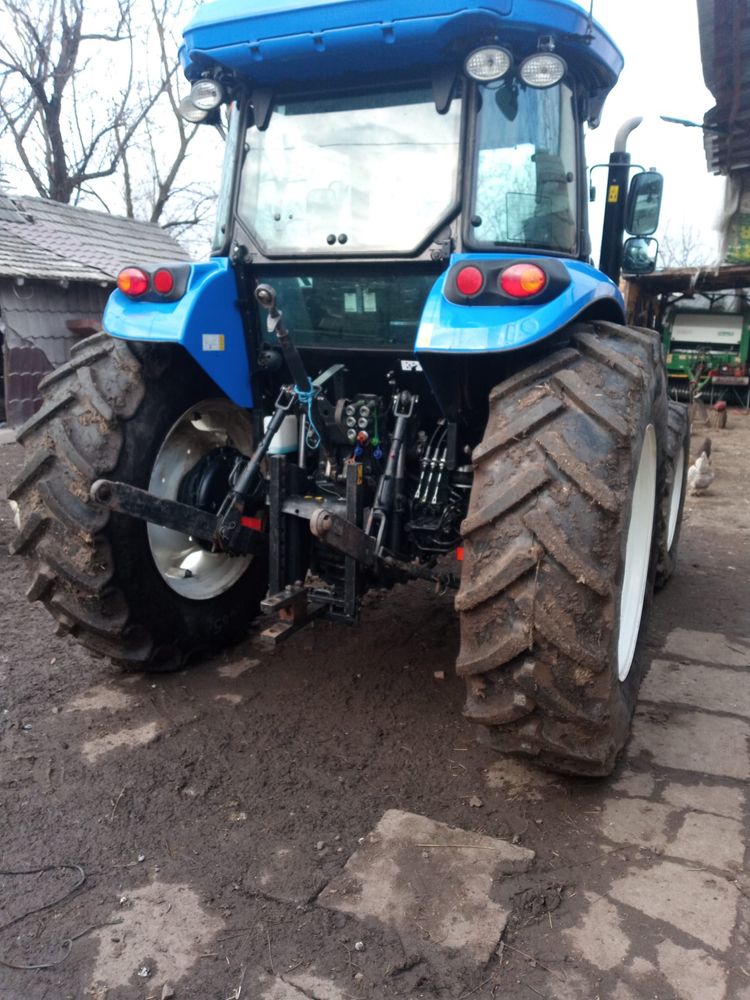 Tractor NEW HOLLAND TD5.95