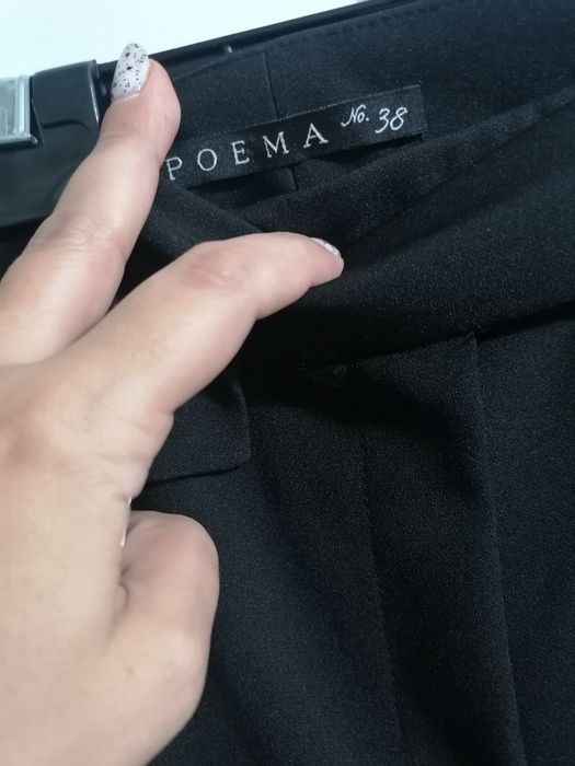 Pantaloni costum