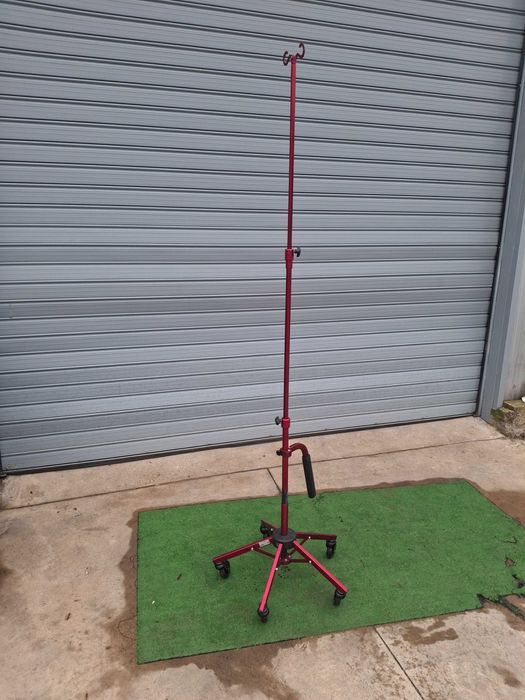 Стойка / статив за системи с колела