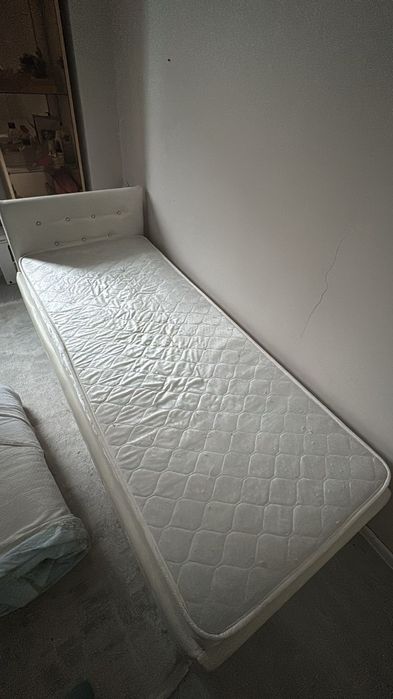 Продам кровать б/у вас хорошем состоянии