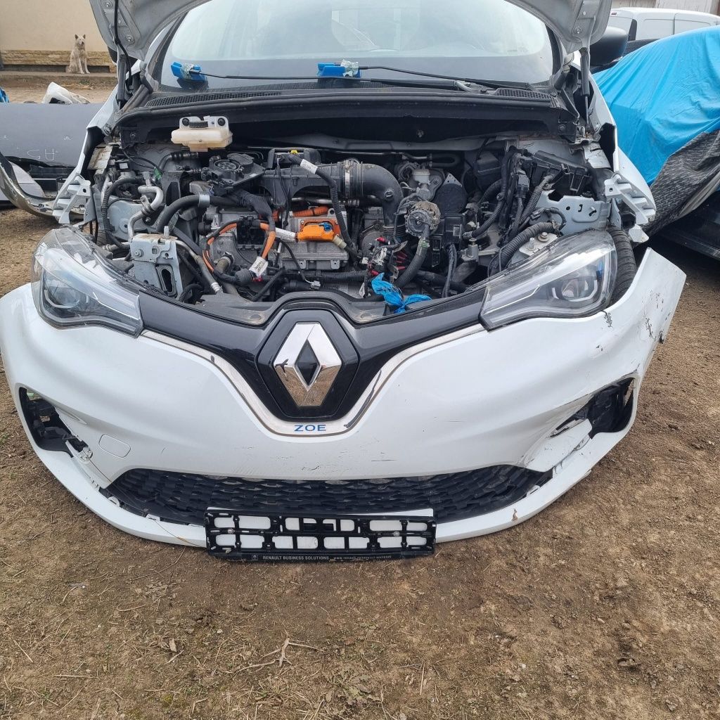 Renault zoe electric avariat