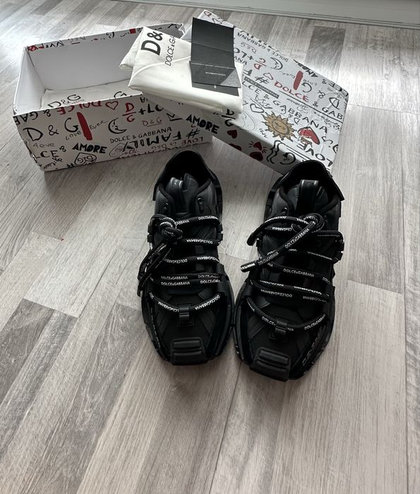 Adidasi Dolce Gabbana Space 2025