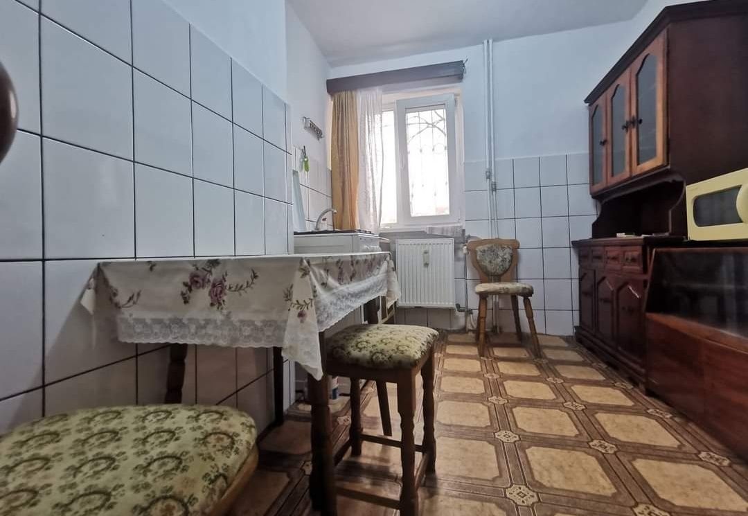 Apartament 2 camere / zona Nufarul