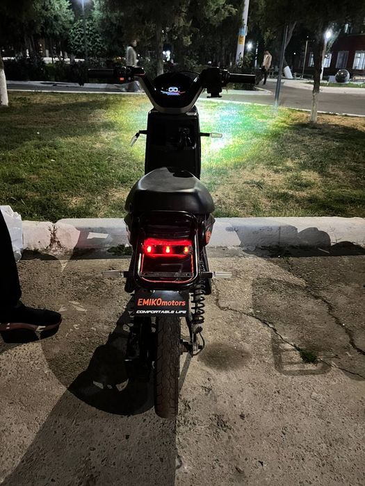 Aybi bor orqa mator almashtrsh kere 800 min rashoti bor qolgan hamma y