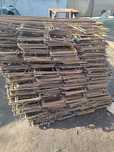 Vindem din stoc sau pe comanda etrieri din fier striat de 8mm.
Produce