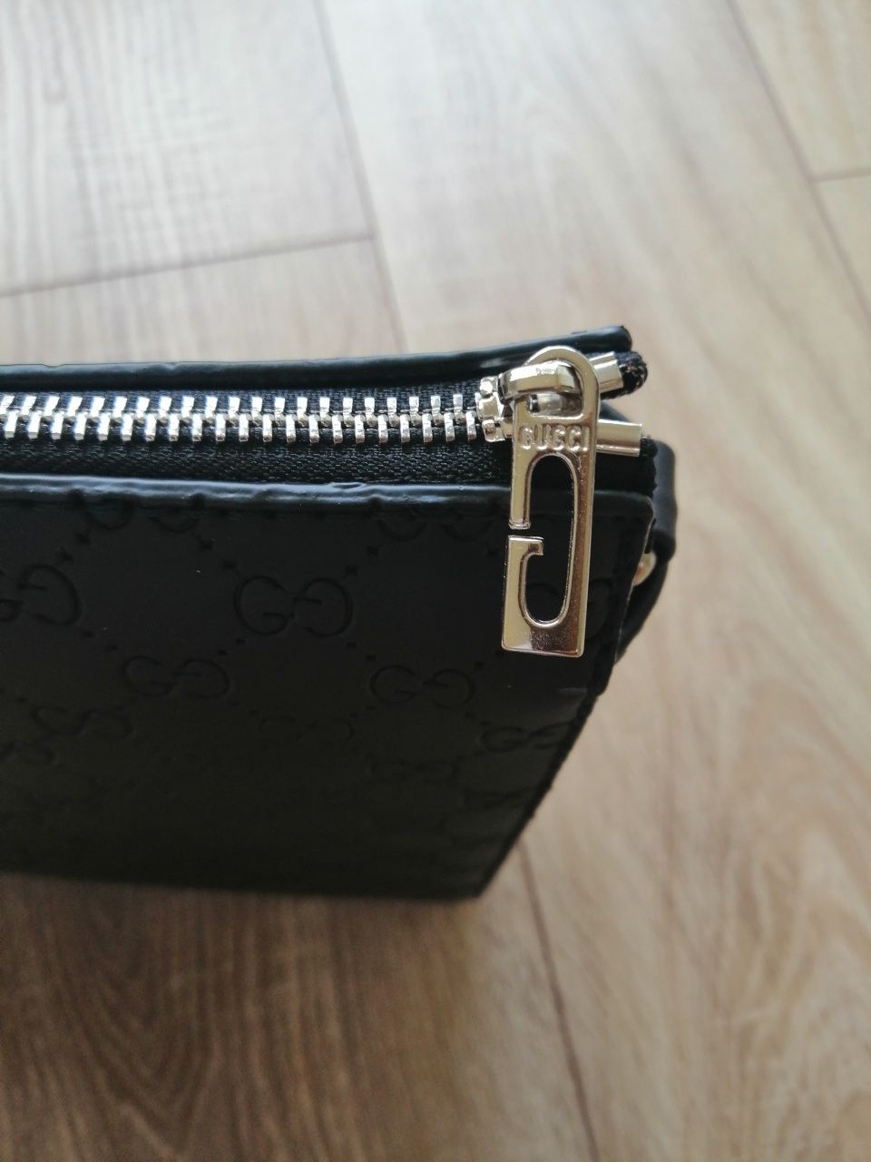 Gucci мъжка елегантна чанта