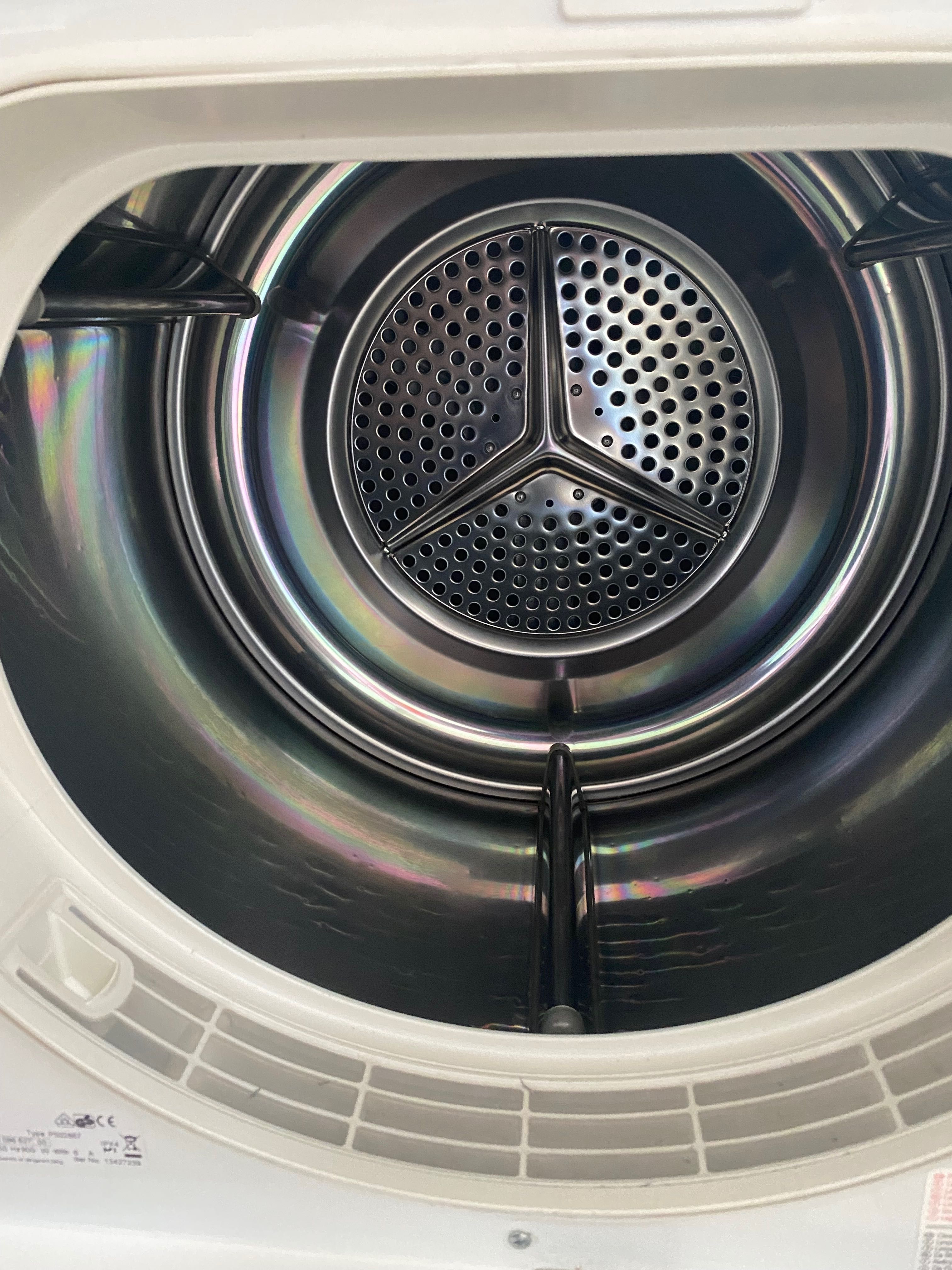 Сушилня AEG Electrolux -7 кг термопомпа  Мод.Т59880,А +++