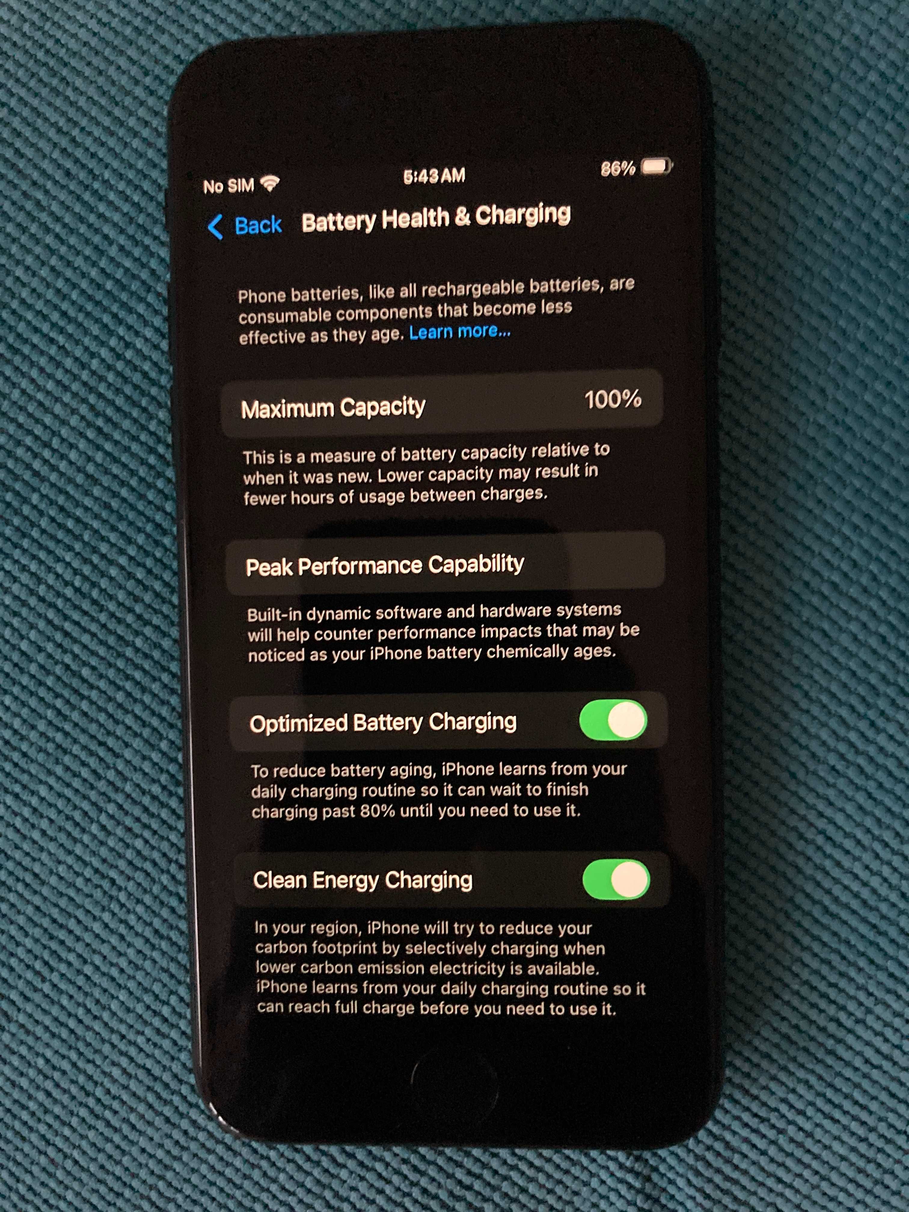 Чисто нов iPhone SE 2022 (3rd gen) SE3 Midnight синьо 64GB с 5G и esim