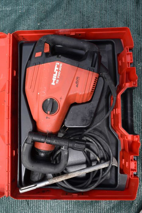 Demolator HILTI TE 700-AVR fabric. 2023