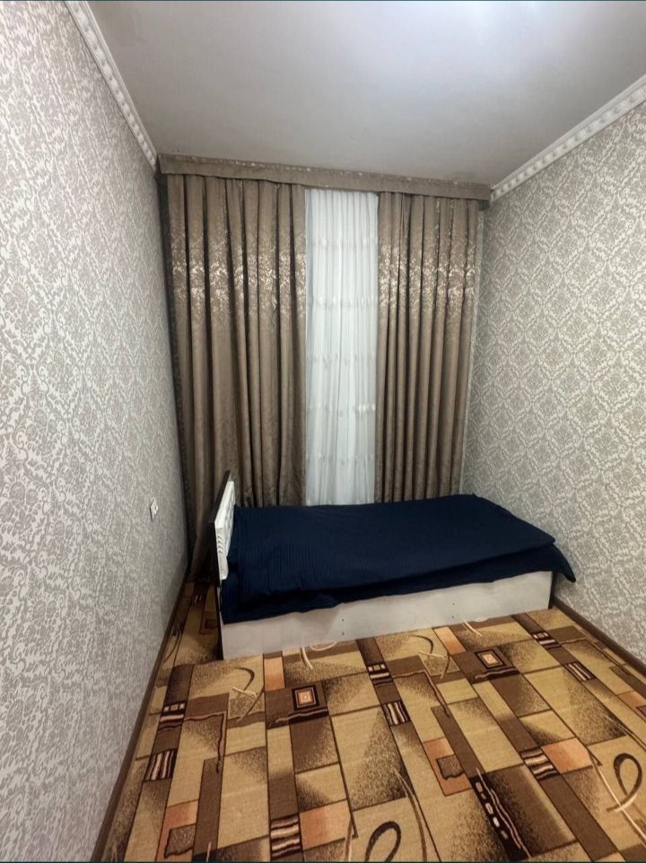 Продаётся  двухкомнатная квартира на Самарканд дарвоза, Ор-р Уч Чинор.