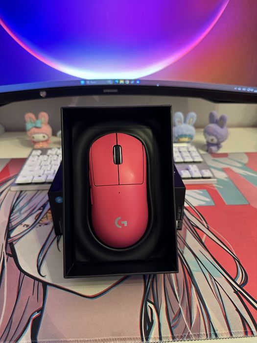 Продам почти новую игровую мышь Logitech Pro Superlight