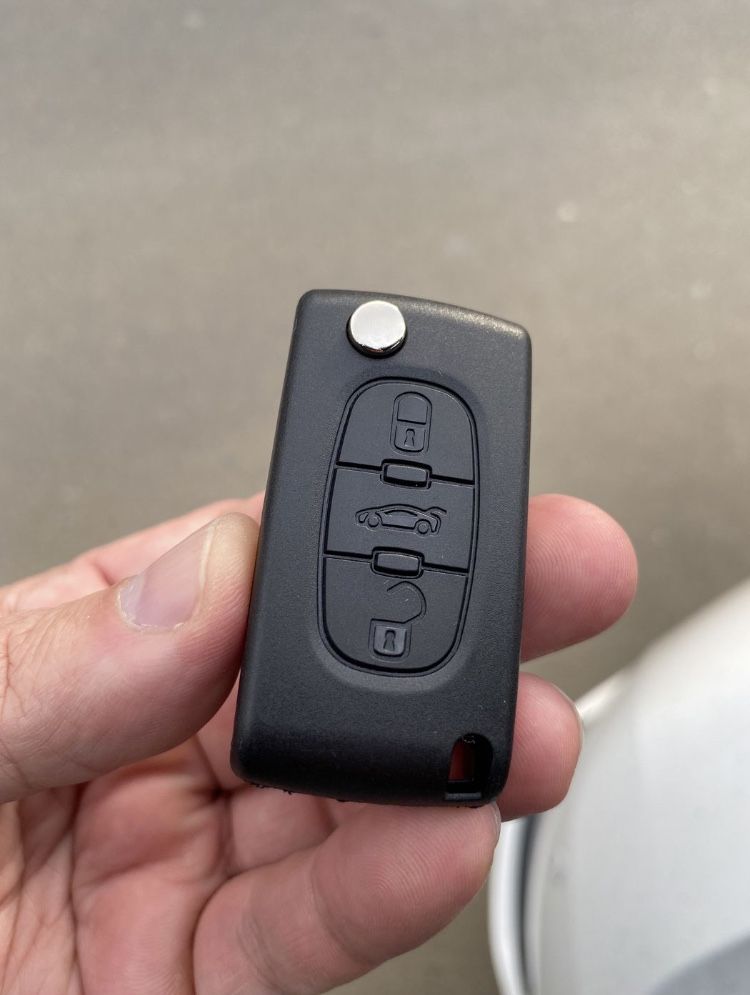 Carcasa cheie telecomandă Peugeot 407, Partner cu 3 butoane briceag