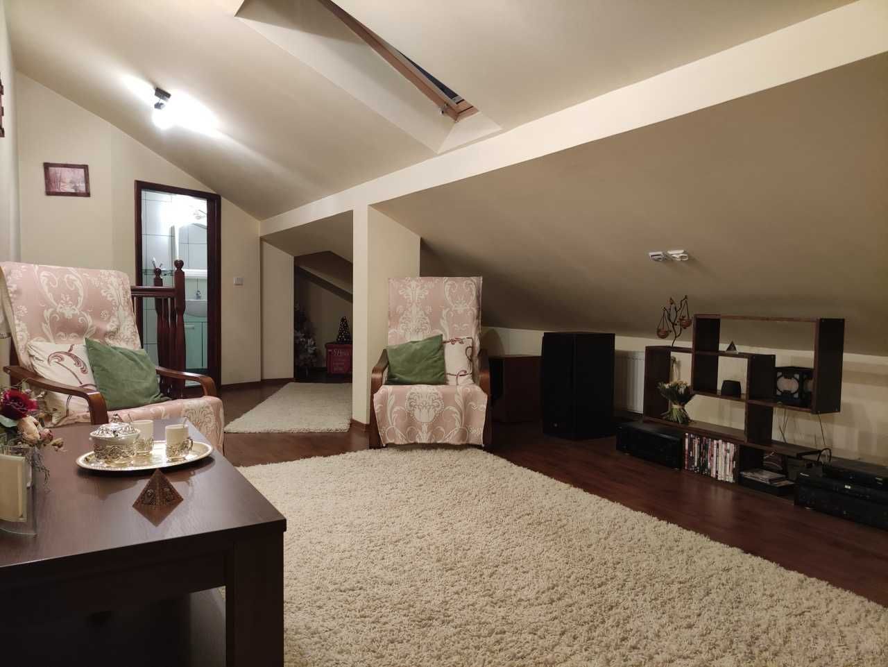 Apartament 3 camere decomandate, 80 mp, Zamca, zona casa de pensii