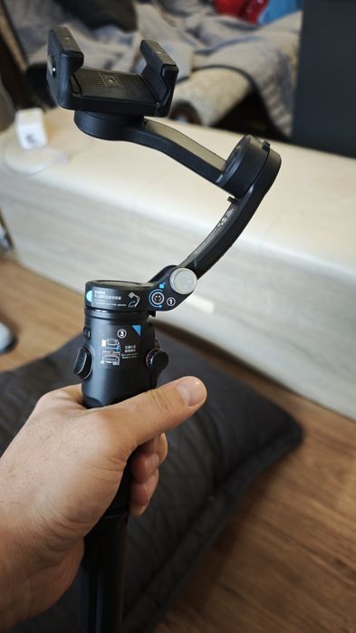 Гимбал стойка за телефон