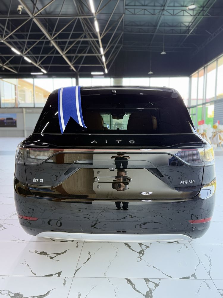 AITO M9 ULTRA 52 kwh 2025